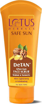 Lotus Herbals Detan Walnut&Turmeric Face Scrub 100g