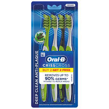 Oral-B Criss Cross Tooth Brush (4N)